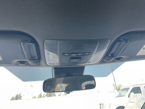 Used 2020 Toyota Corolla SE image 24