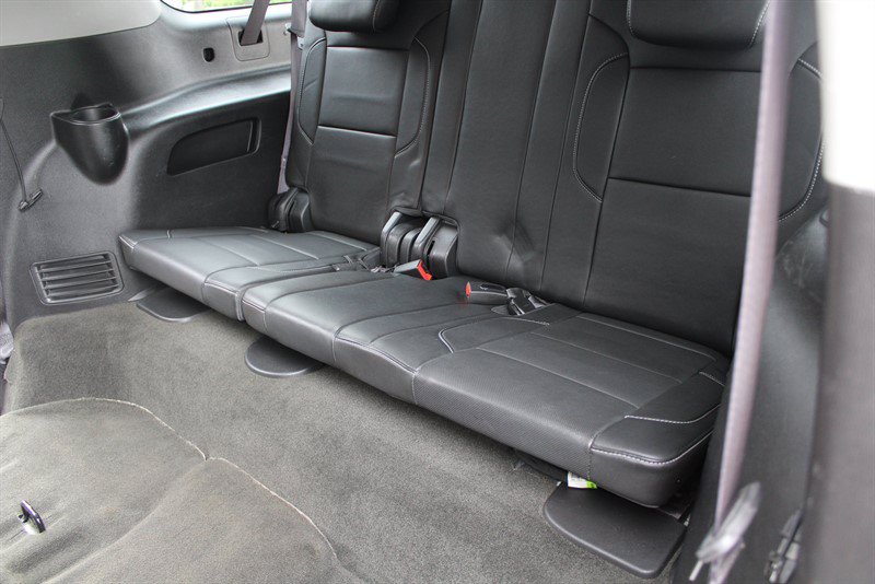 Used 2016 Chevrolet Suburban LTZ AWD/4WD image 27
