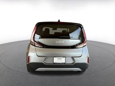 Used 2025 Kia Soul LX w/ LX Technology Package image 12