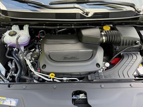 New 2026 Chrysler Pacifica Pinnacle w/ Trailer Tow Group image 10