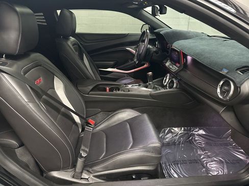 Used 2019 Chevrolet Camaro SS image 20