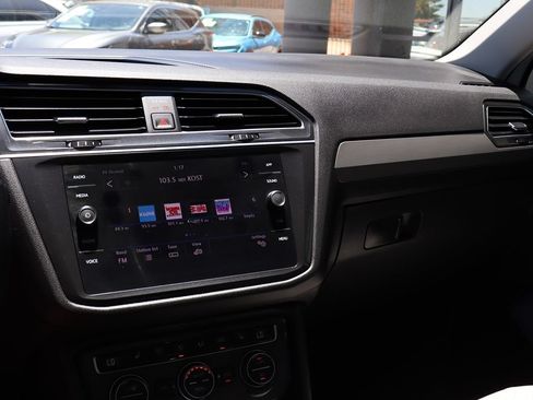 Used 2019 Volkswagen Tiguan SE w/ Panoramic Sunroof Package AWD/4WD image 43