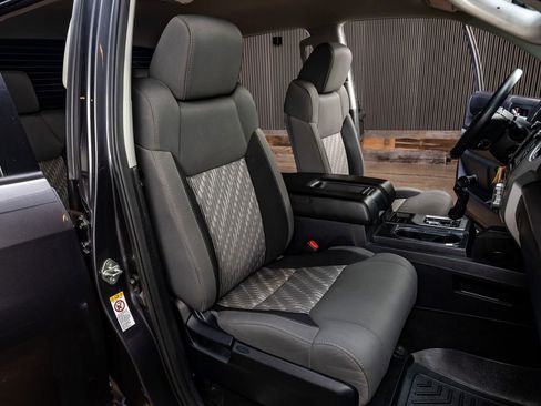 Used 2019 Toyota Tundra SR5 w/ SR5 Upgrade Package image 29