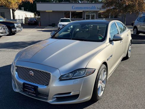 Used 2017 Jaguar XJ L Portfolio image 3