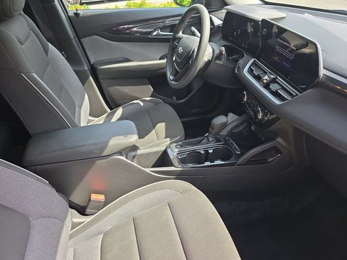 Used 2025 Chevrolet TrailBlazer LT FWD image 15