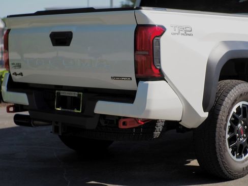 Used 2024 Toyota Tacoma TRD Off-Road AWD/4WD image 39