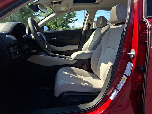 Used 2025 Honda Accord SE image 14