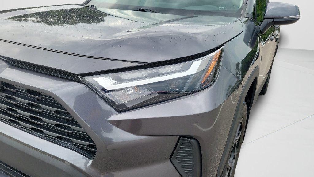 Used 2024 Toyota RAV4 XLE FWD image 24