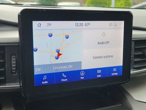 Used 2020 Ford Explorer XLT w/ Equipment Group 202A AWD/4WD image 24