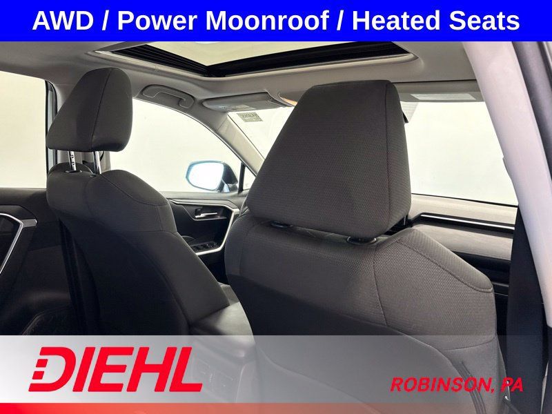 Used 2021 Toyota RAV4 XLE w/ Convenience Package AWD/4WD image 12