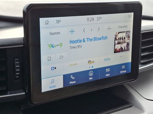 Certified 2022 Ford Explorer XLT w/ Equipment Group 202A image 17