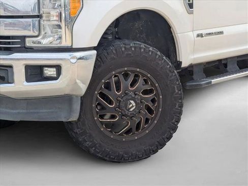 Used 2017 Ford F350 Lariat w/ Lariat Ultimate Package image 24