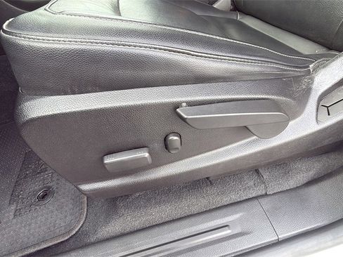 Used 2021 GMC Canyon Elevation w/ High Elevation Package image 12