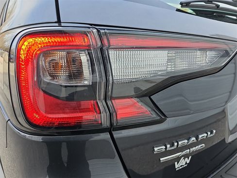 Certified 2025 Subaru Outback image 33