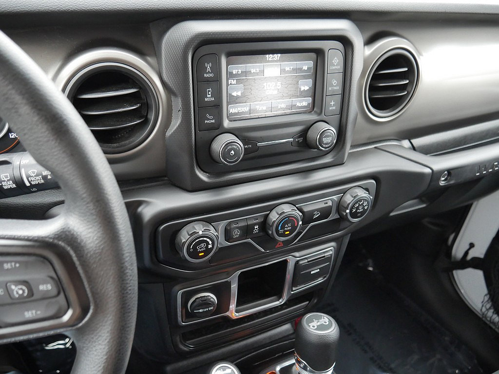 Used 2018 Jeep Wrangler Unlimited Sport AWD/4WD image 30