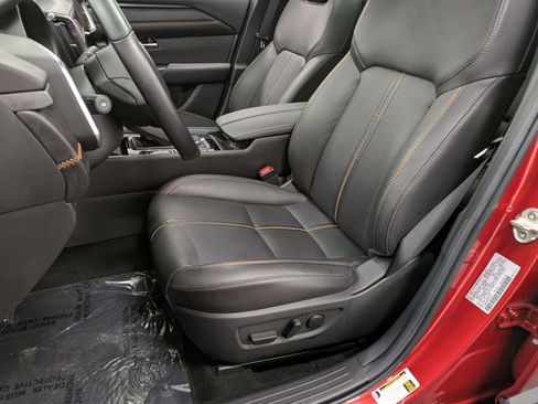 Certified 2025 MAZDA CX-50 AWD 2.5 S w/ Premium Plus Pkg image 11