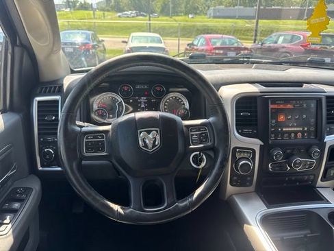 Used 2017 RAM 1500 Big Horn AWD/4WD image 14