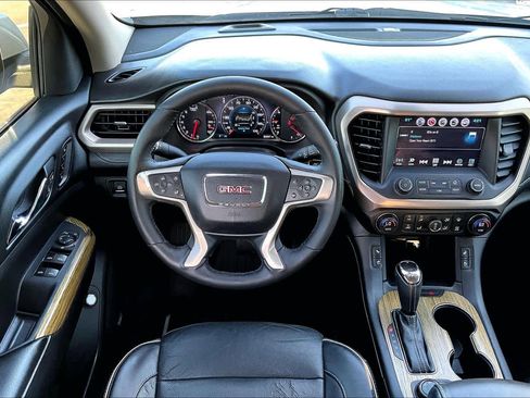 Used 2017 GMC Acadia Denali image 5