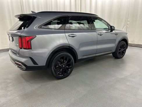Used 2021 Kia Sorento SX image 4