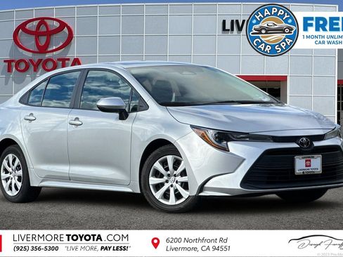 Used 2024 Toyota Corolla LE FWD image 1