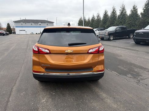 Used 2018 Chevrolet Equinox LS image 7