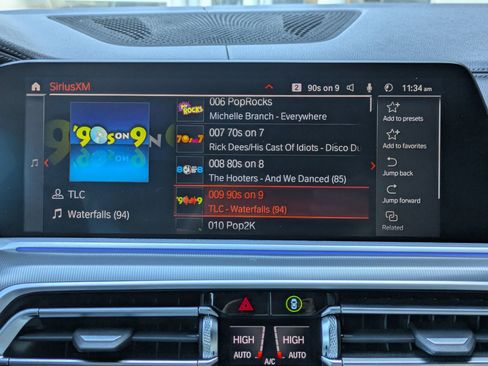 Used 2021 BMW X6 xDrive40i w/ Executive Package 2 AWD/4WD image 17
