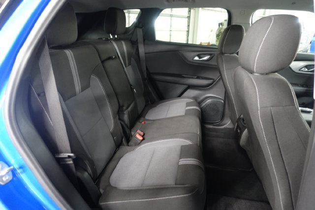 Used 2024 Chevrolet Blazer LT w/ Convenience Package FWD image 24
