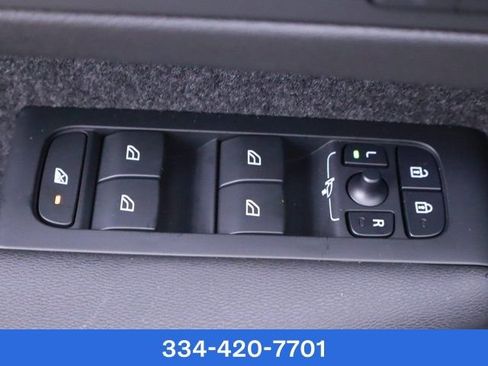 New 2025 Volvo XC40 B5 Plus w/ Protection Package Premier image 11