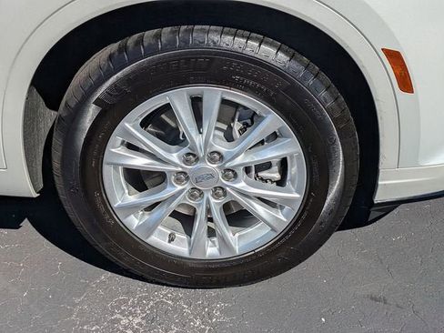 New 2025 Cadillac XT6 Luxury image 11