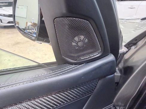 Used 2017 BMW X5 M image 13