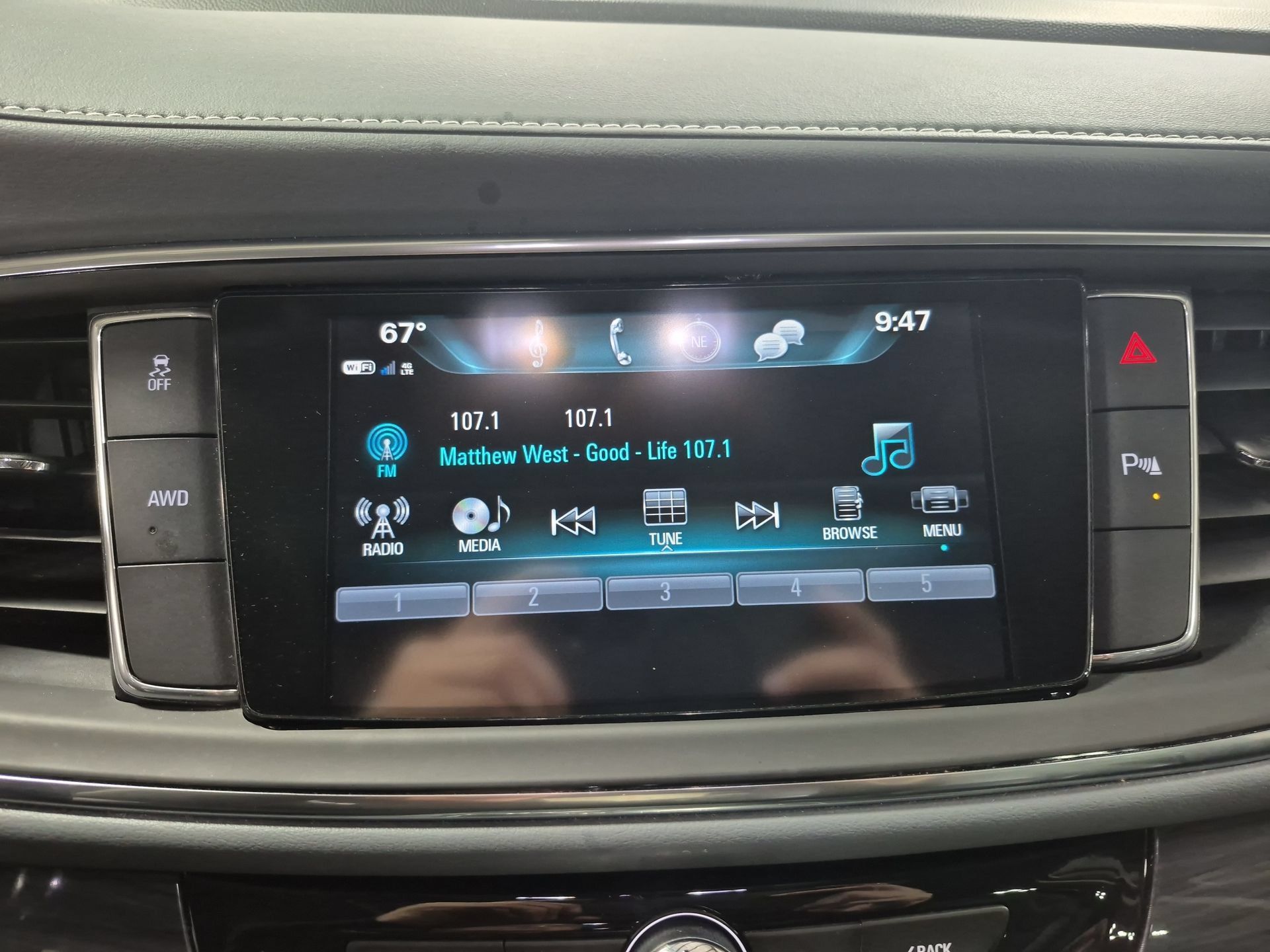 Used 2019 Buick Enclave Essence AWD/4WD image 14