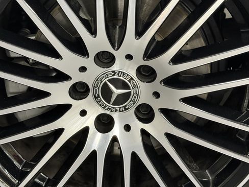 Used 2025 Mercedes-Benz C 300 4MATIC Sedan image 18