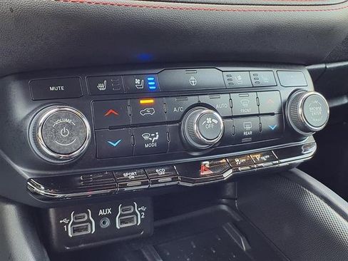 Certified 2025 Dodge Durango R/T AWD/4WD image 15