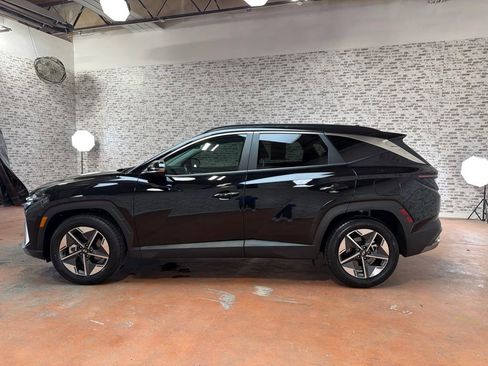 Used 2025 Hyundai Tucson SEL FWD image 4