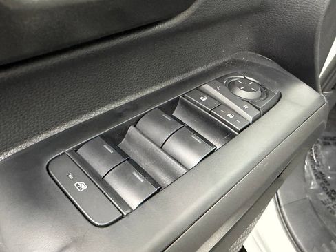 Used 2026 Toyota Tacoma SR5 AWD/4WD image 20