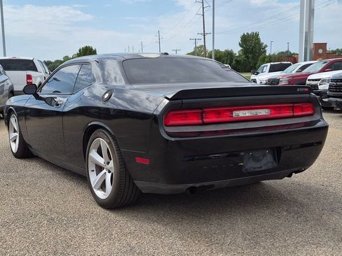 Used 2009 Dodge Challenger SRT8 w/ SRT Option Group II RWD image 5