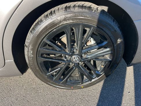 Used 2025 Toyota Camry LE image 30