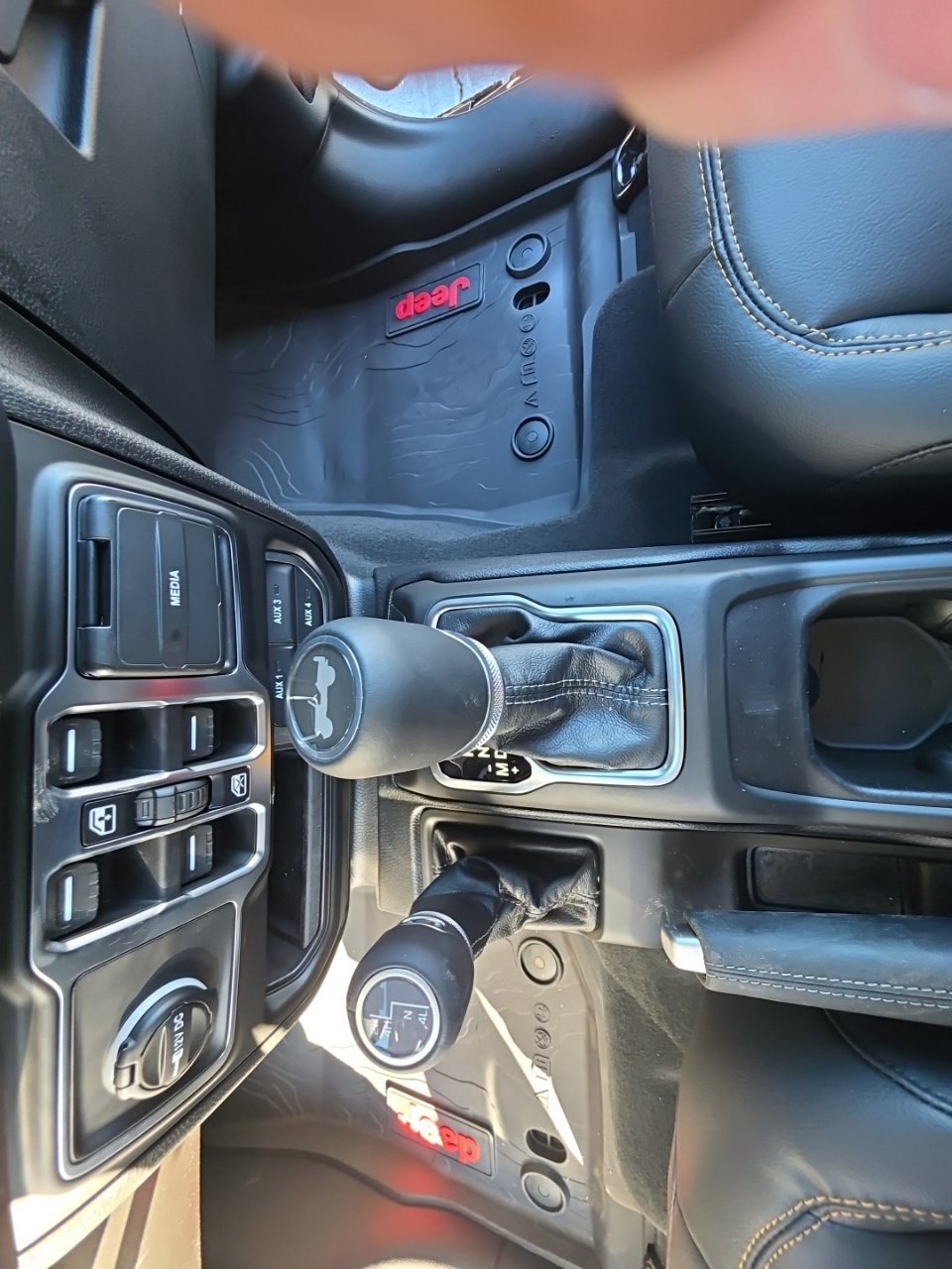New 2026 Jeep Wrangler Unlimited Sahara AWD/4WD image 19