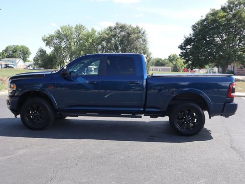 Used 2020 RAM 2500 Laramie AWD/4WD image 9