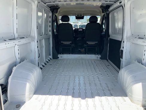 Used 2025 RAM ProMaster 2500 w/ Convenience Group FWD image 10
