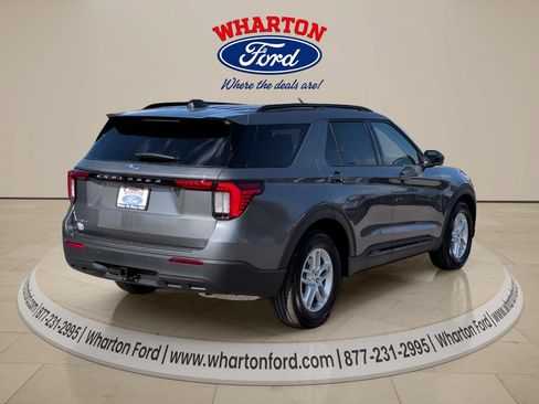New 2026 Ford Explorer Active RWD image 6
