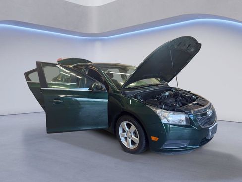 Used 2014 Chevrolet Cruze LT FWD image 9