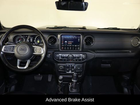 Used 2021 Jeep Wrangler Unlimited Sahara image 14