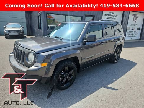 Used 2014 Jeep Patriot Sport w/ Power Value Group FWD image 2