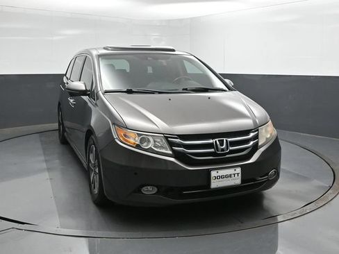 Used 2015 Honda Odyssey Touring Elite image 22