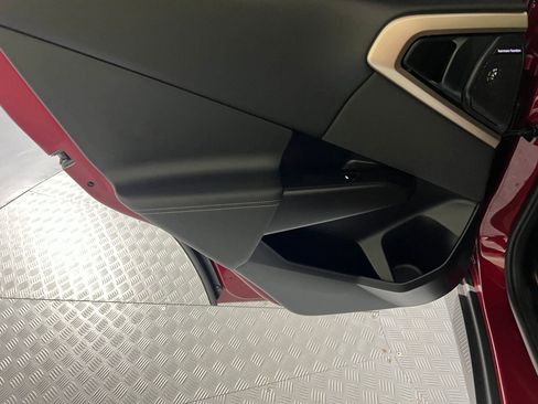 Used 2025 BMW X3 xDrive30i w/ Premium Package image 32