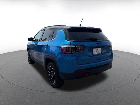 Used 2025 Jeep Compass Trailhawk AWD/4WD image 11