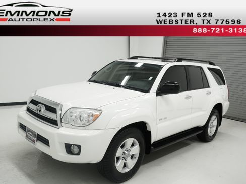 Used 2008 Toyota 4Runner SR5 AWD/4WD image 1