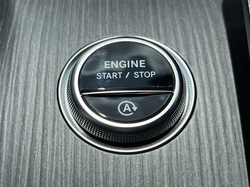 Certified 2025 Mercedes-Benz C 300 4MATIC Sedan image 31