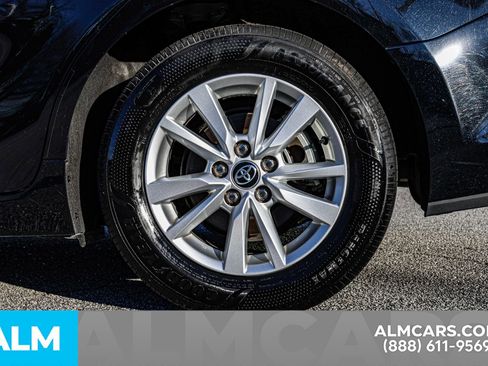 Used 2025 Toyota Camry LE image 17